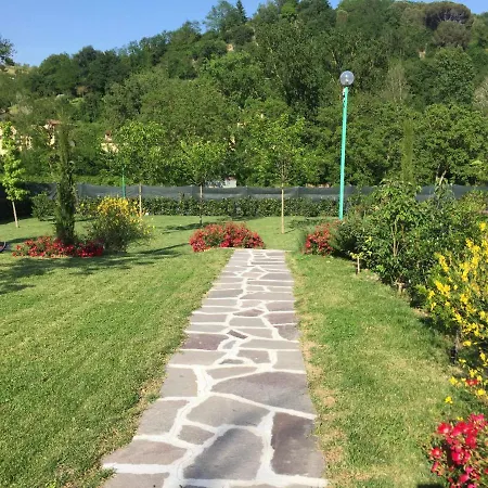 Casa Il Laghetto Bea Апартаменты Dicomano
